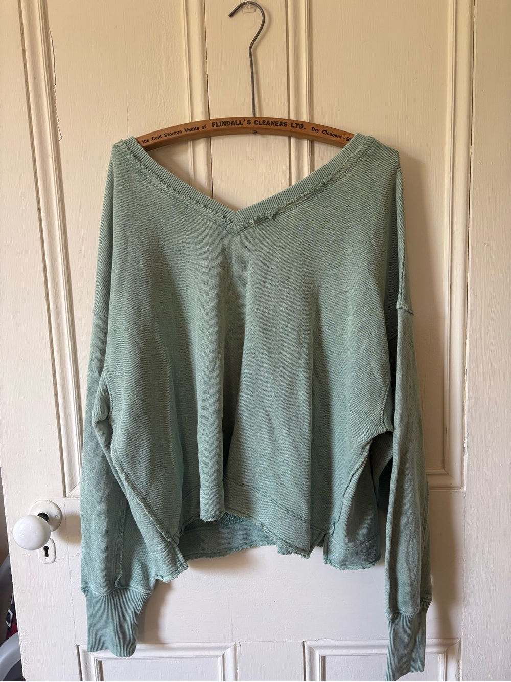 American Eagle Outfitters Mint Green V-Neck Pullover Sweatshirt